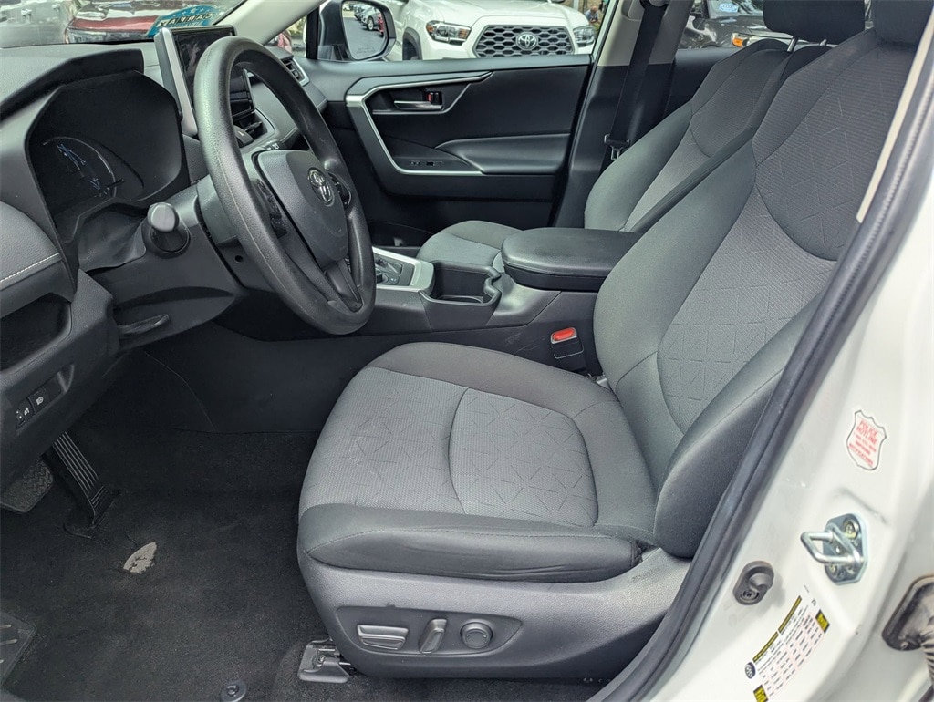 Thumbnail: 2024 Toyota RAV4 - 22