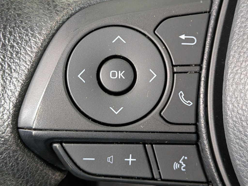 Thumbnail: 2025 Toyota RAV4 - 25