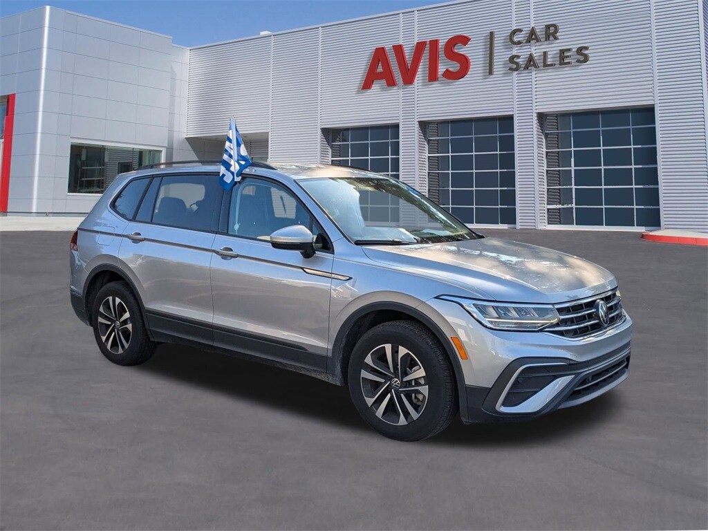 Thumbnail: 2024 Volkswagen Tiguan - 3