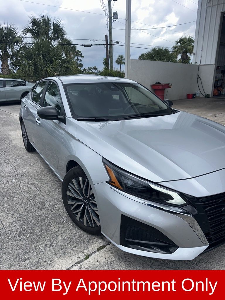 Thumbnail: 2025 Nissan Altima - 3
