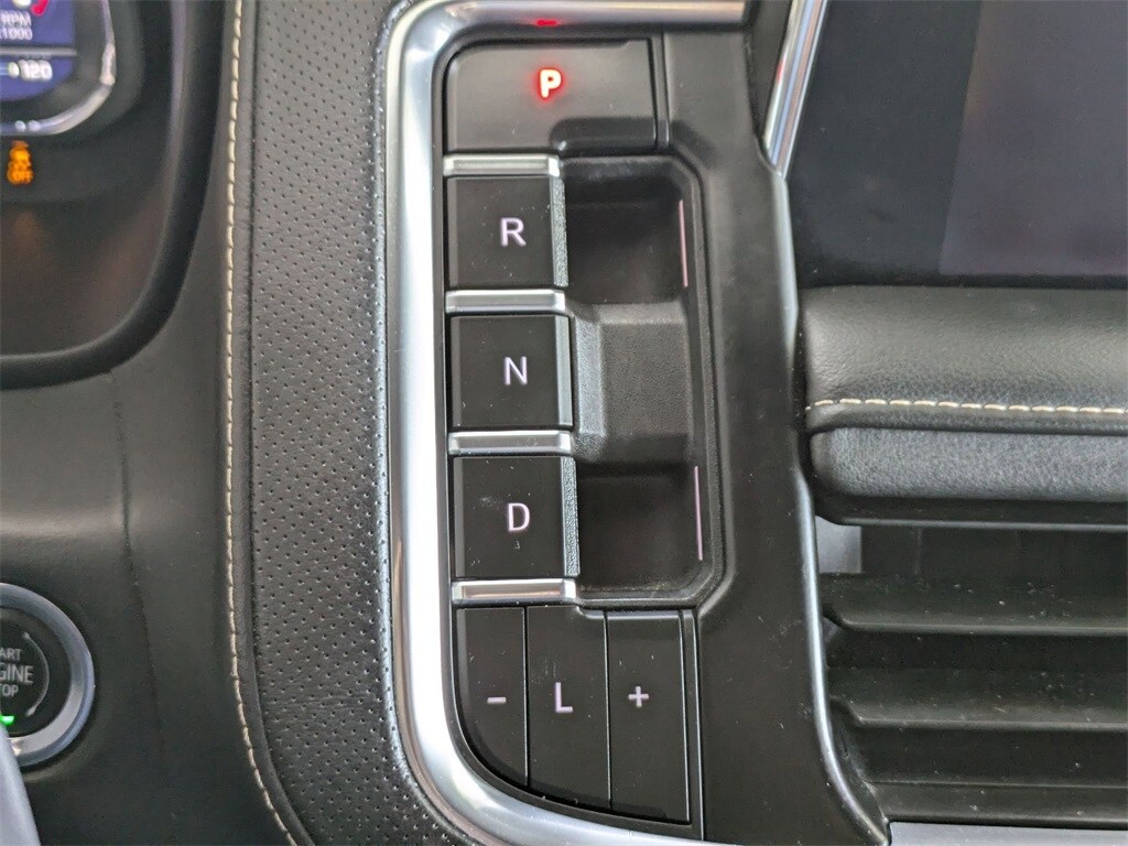 Thumbnail: 2023 Chevrolet Suburban - 22