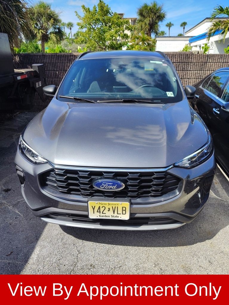 Thumbnail: 2025 Ford Escape - 1