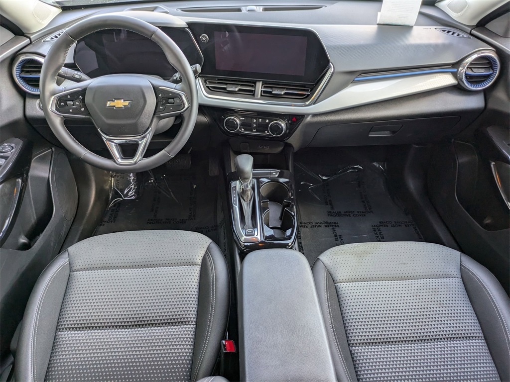 Thumbnail: 2025 Chevrolet Trax - 24