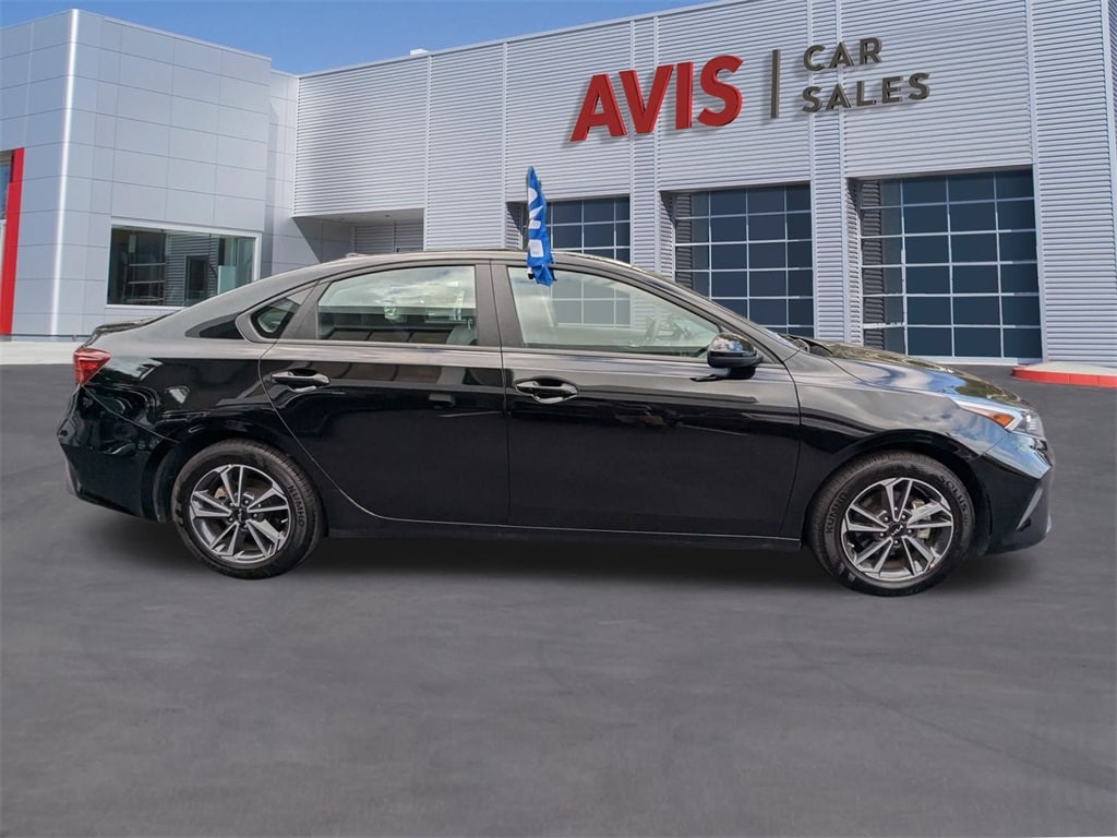 2024 Kia Forte LXS 5