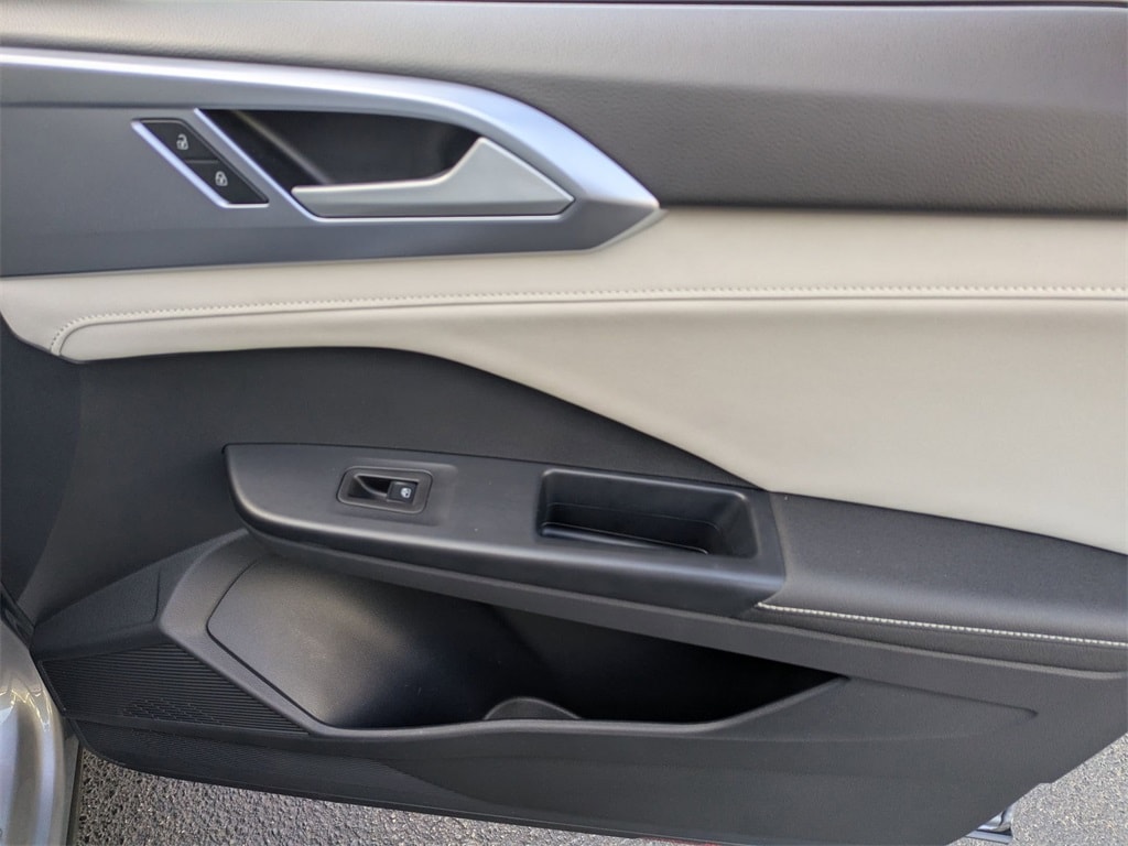 Thumbnail: 2025 Volkswagen Taos - 35