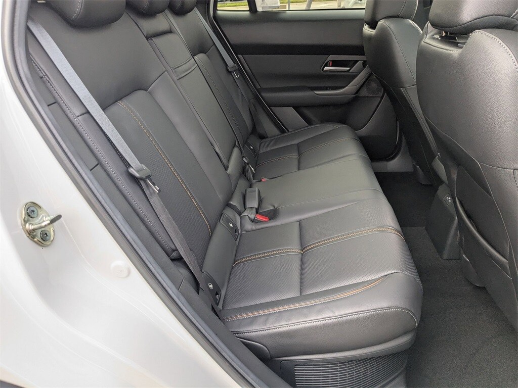 Thumbnail: 2025 Mazda CX-50 - 30