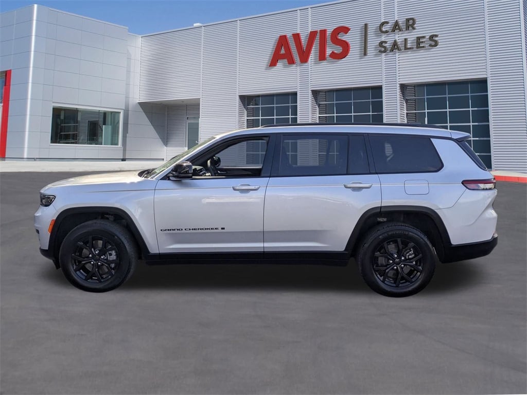 Thumbnail: 2024 Jeep Grand Cherokee L - 10