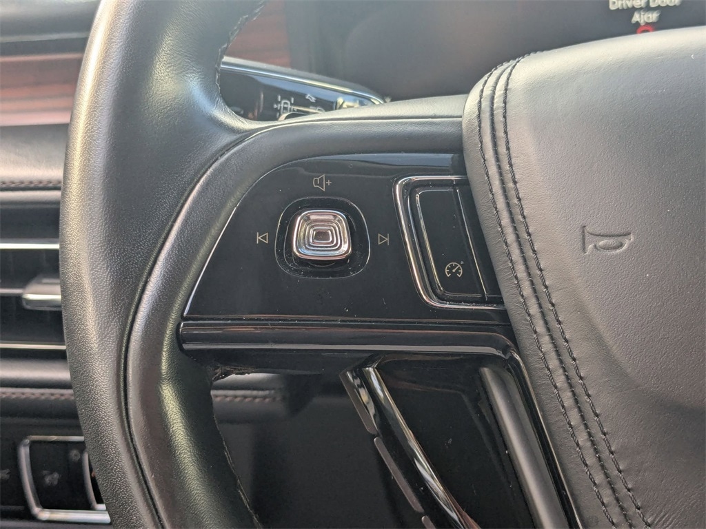 Thumbnail: 2023 Lincoln Aviator - 27