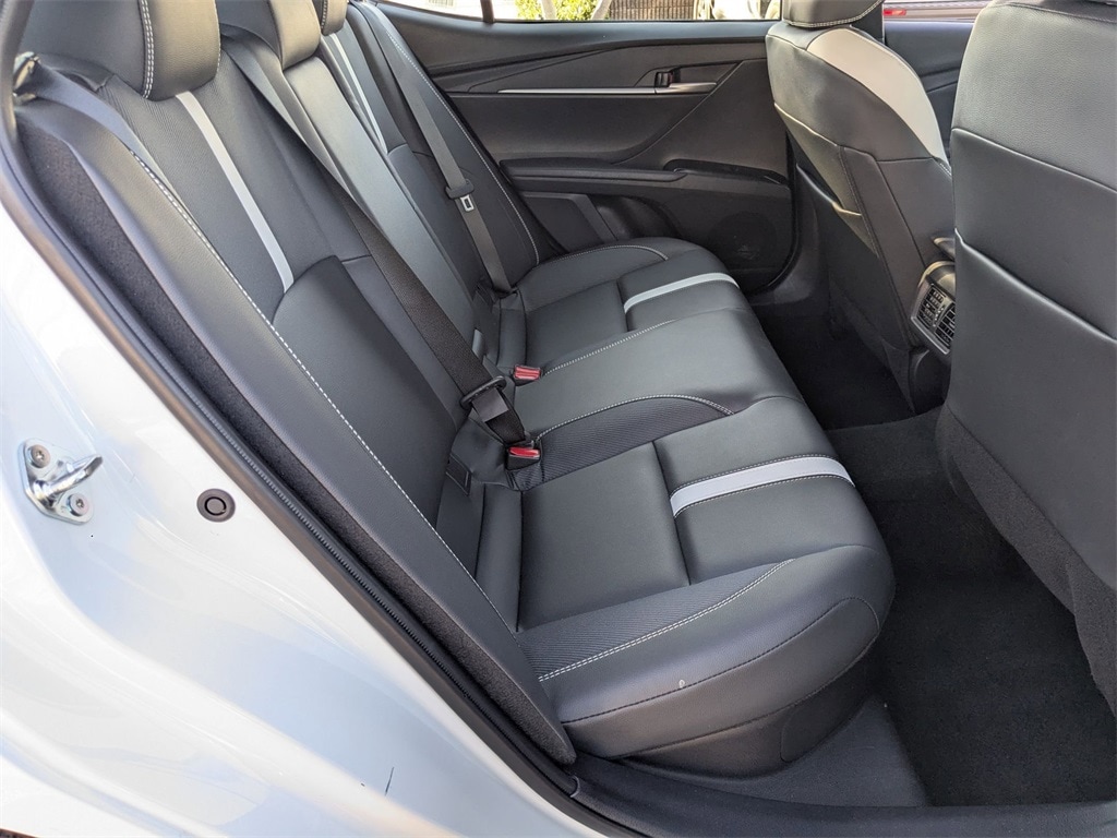 Thumbnail: 2025 Toyota Camry - 29