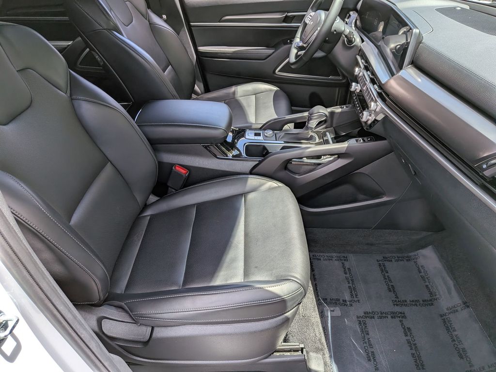 Thumbnail: 2025 Kia Telluride - 30