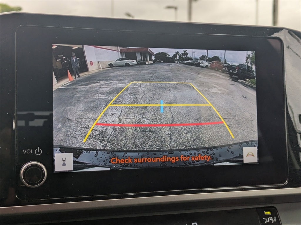 Thumbnail: 2025 Toyota Camry - 20