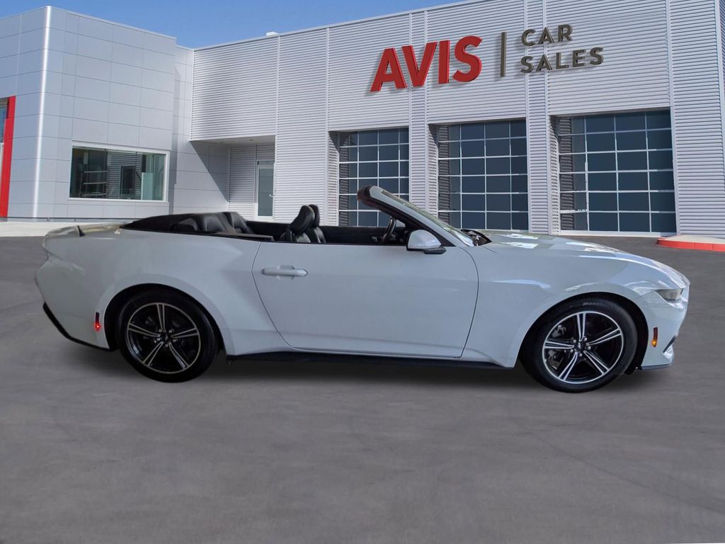 Thumbnail: 2025 Ford Mustang - 5