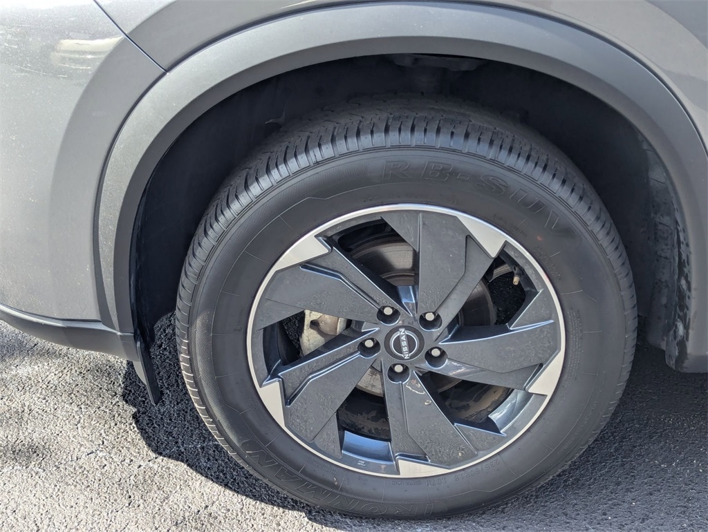 Thumbnail: 2024 Nissan Rogue - 30