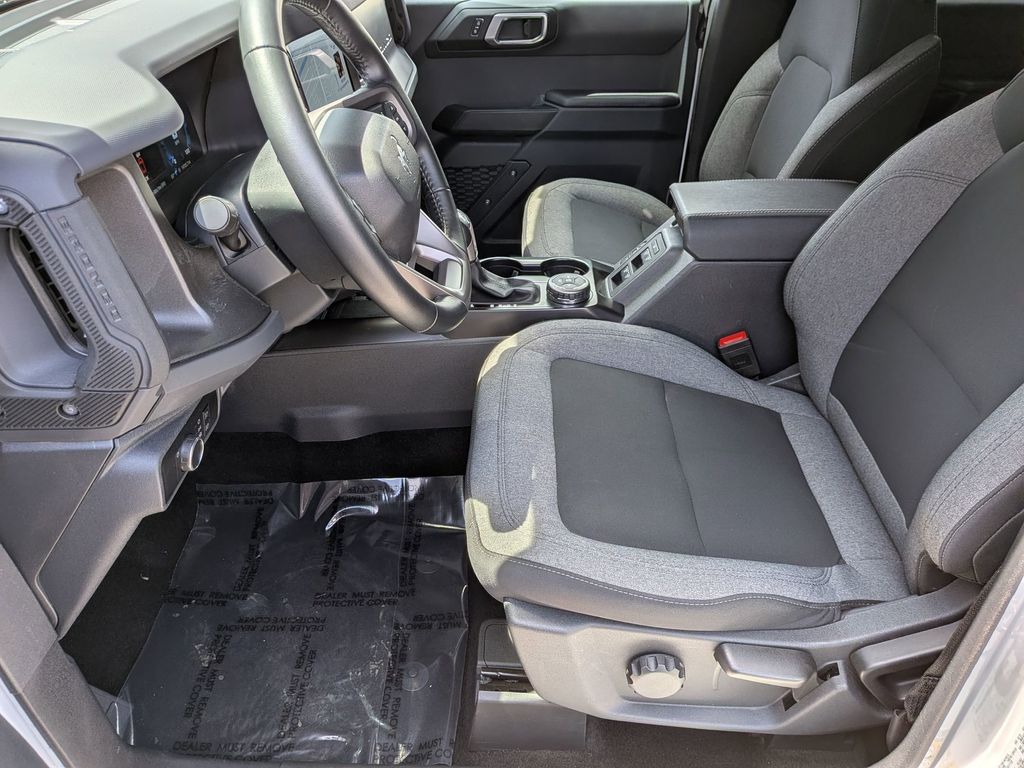 Thumbnail: 2025 Ford Bronco - 17