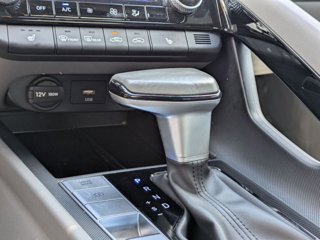 Thumbnail: 2025 Hyundai Elantra - 22