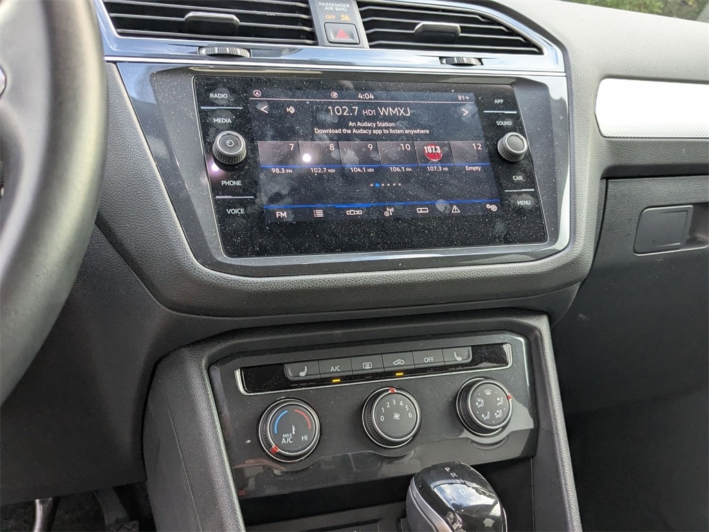 Thumbnail: 2024 Volkswagen Tiguan - 19