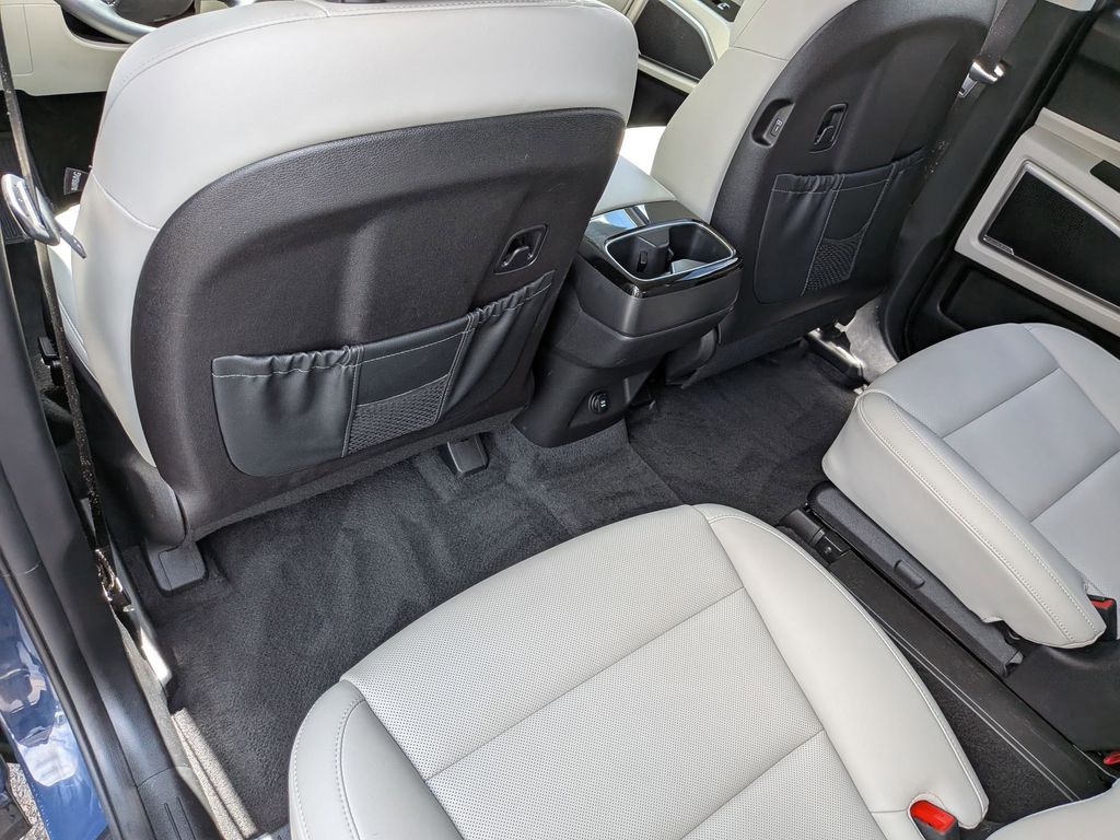 Thumbnail: 2025 Kia Telluride - 24