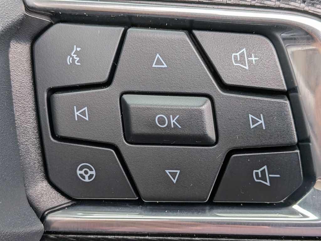 Thumbnail: 2025 Ford Mustang - 25