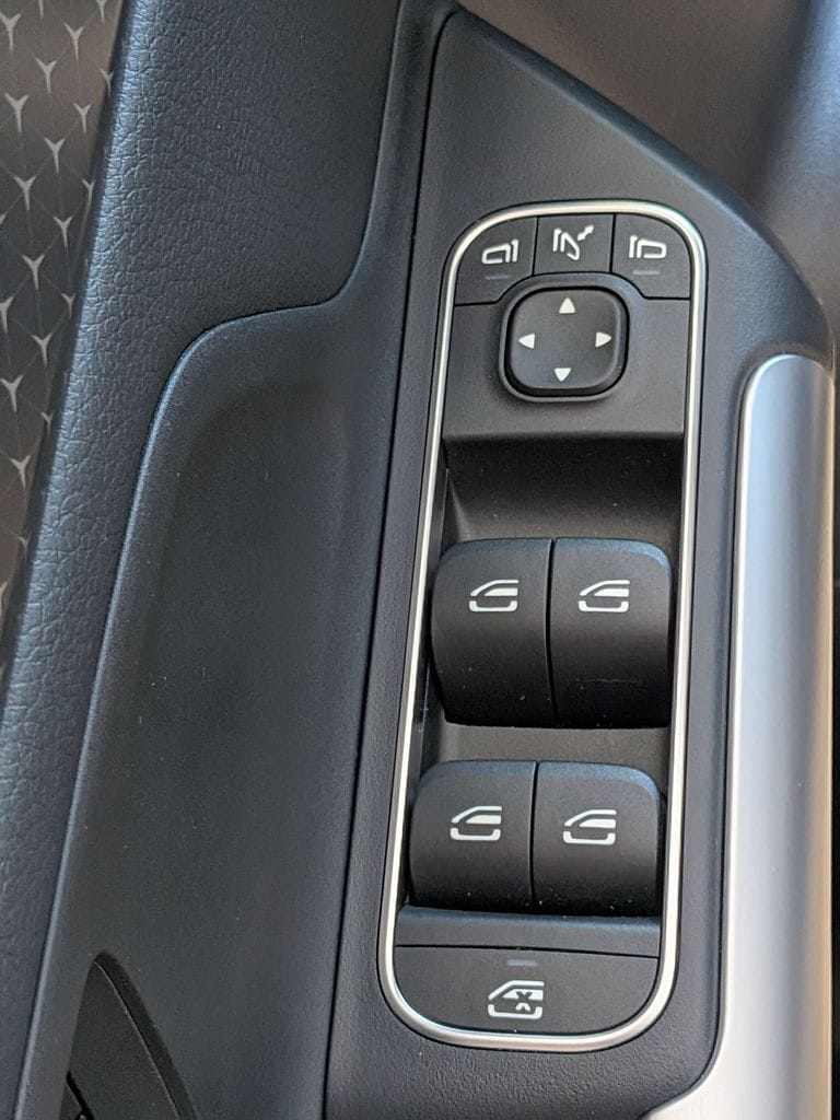 2025 Mercedes-Benz GLA GLA250 - Photo 15