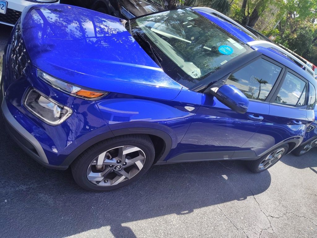 Thumbnail: 2025 Hyundai Venue - 2