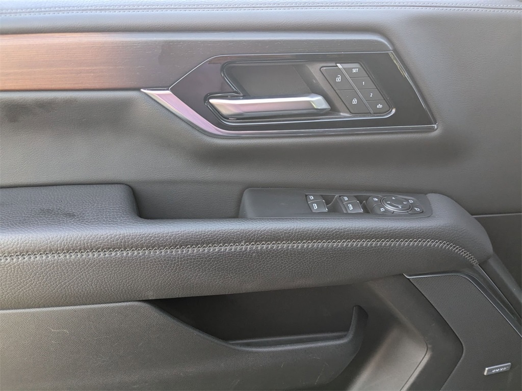 Thumbnail: 2025 GMC Yukon - 14