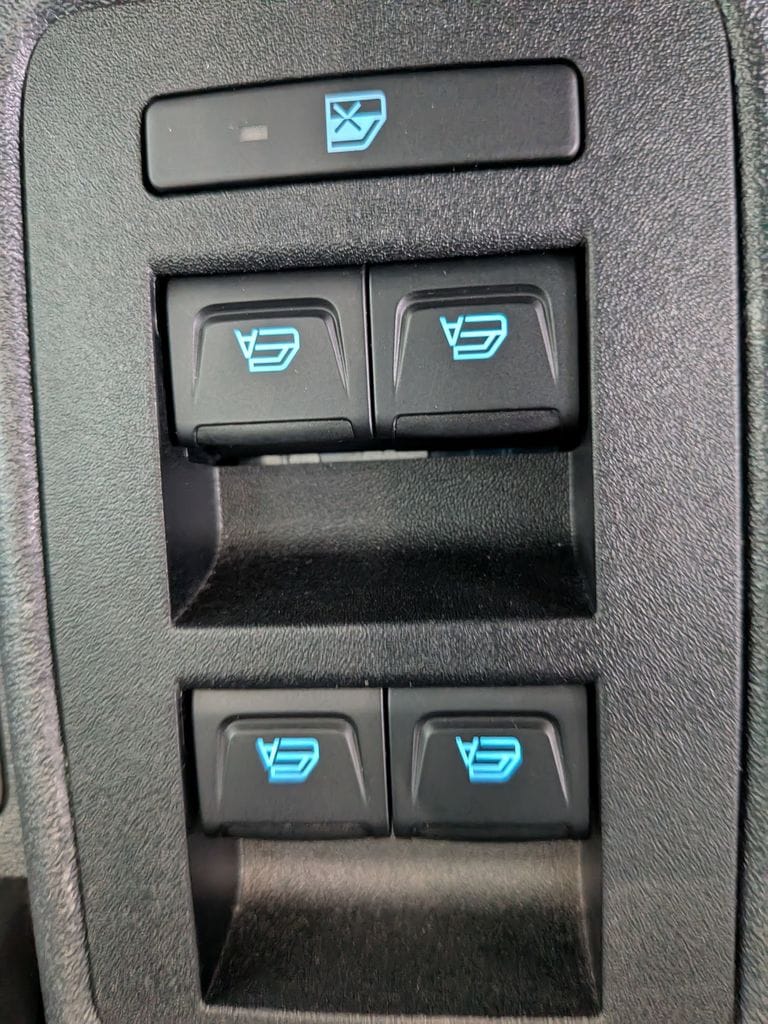 Thumbnail: 2025 Ford Bronco - 12