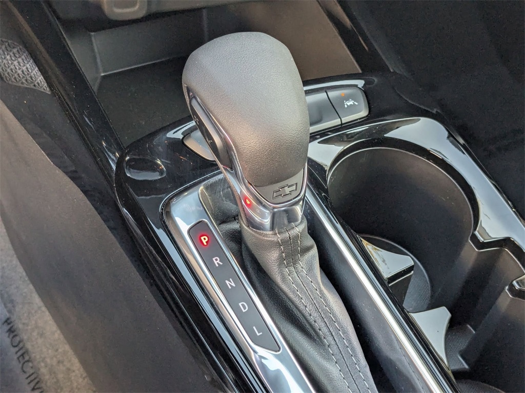 Thumbnail: 2025 Chevrolet Trax - 17