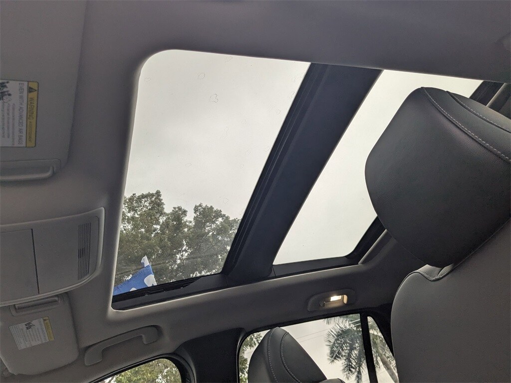 Thumbnail: 2025 Mazda CX-50 - 20