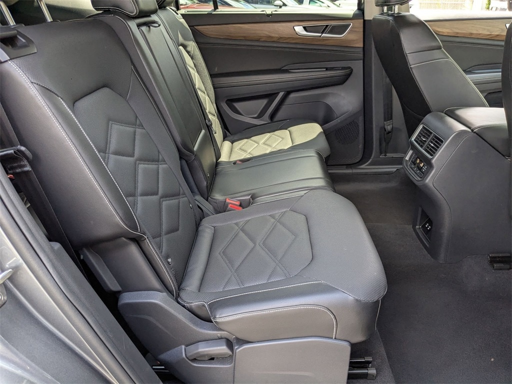 Thumbnail: 2024 Volkswagen Atlas - 30