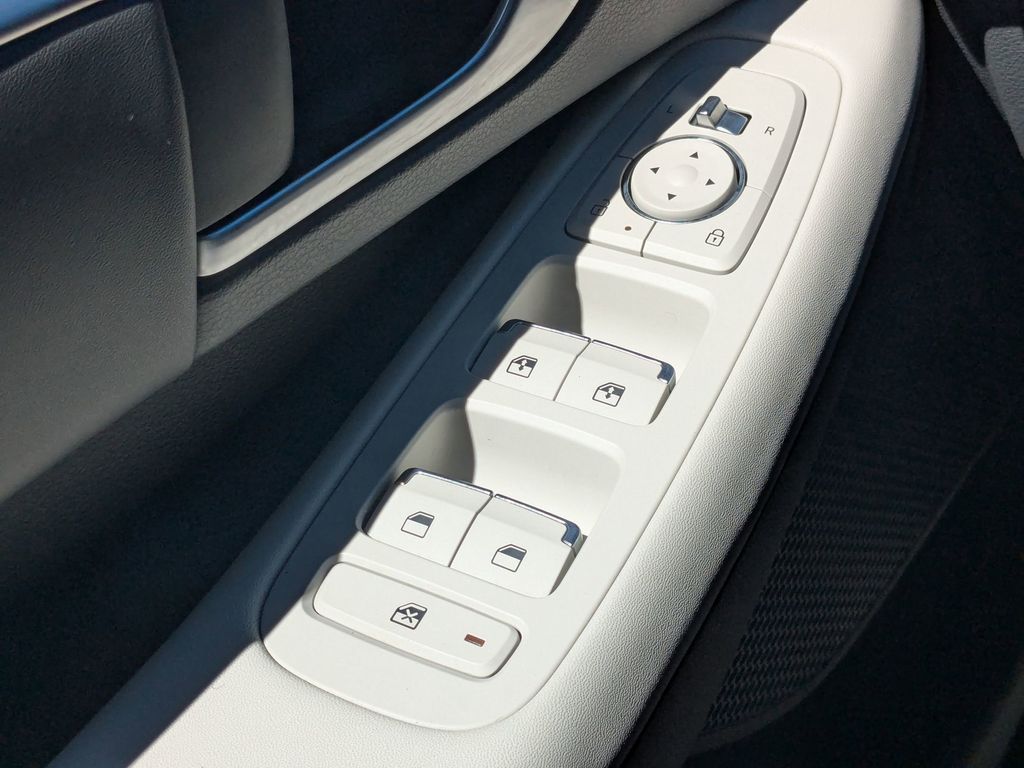 Thumbnail: 2025 Hyundai Sonata - 12