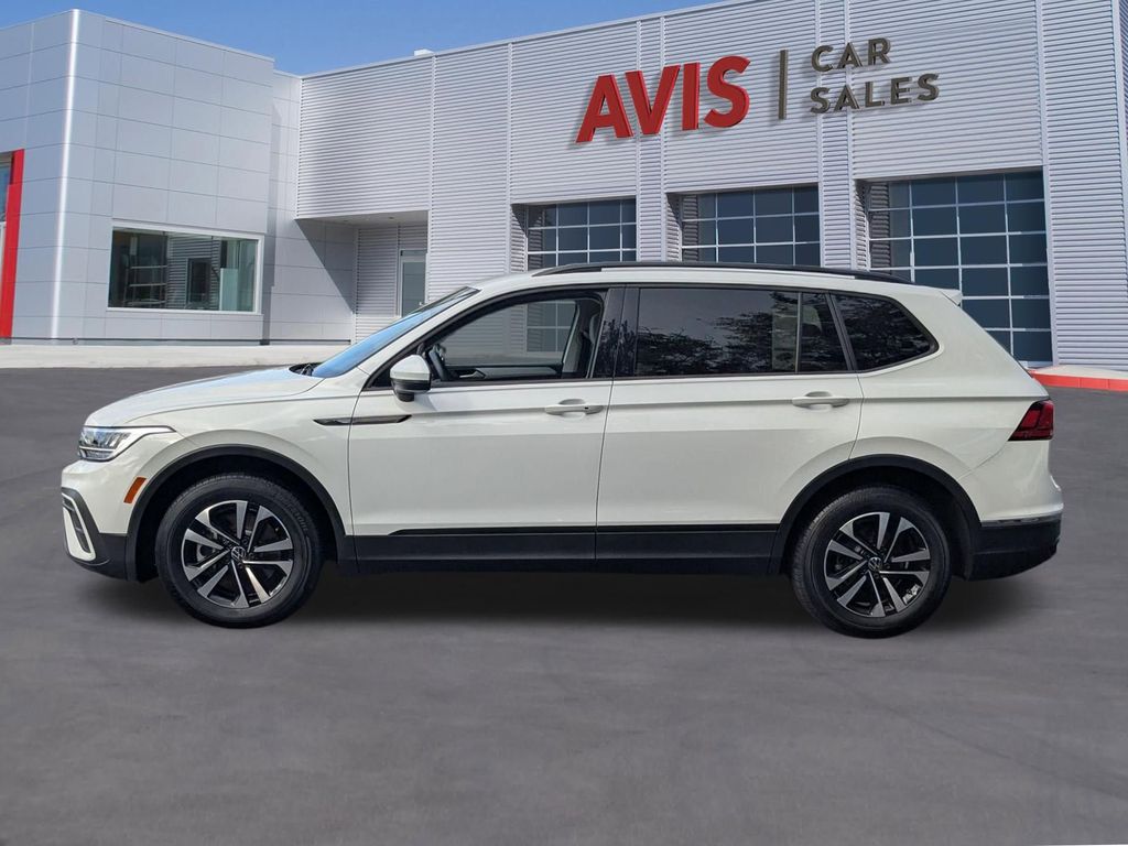 Thumbnail: 2024 Volkswagen Tiguan - 11