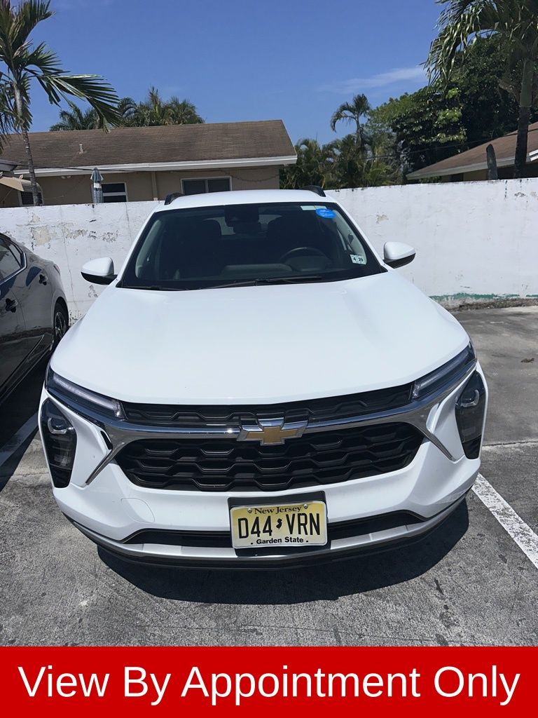 Thumbnail: 2025 Chevrolet Trax - 6