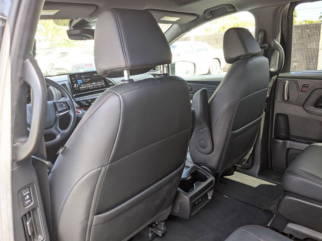 Thumbnail: 2025 Honda Odyssey - 23
