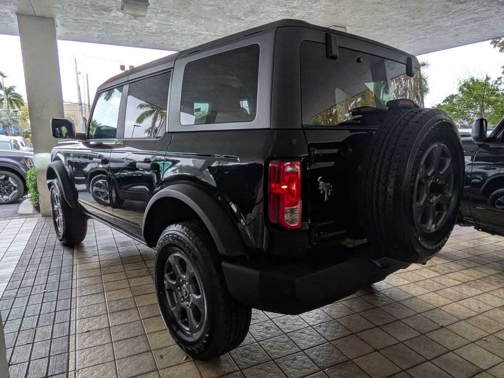 Thumbnail: 2025 Ford Bronco - 8