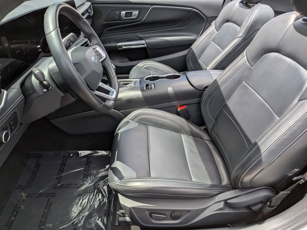 Thumbnail: 2025 Ford Mustang - 20