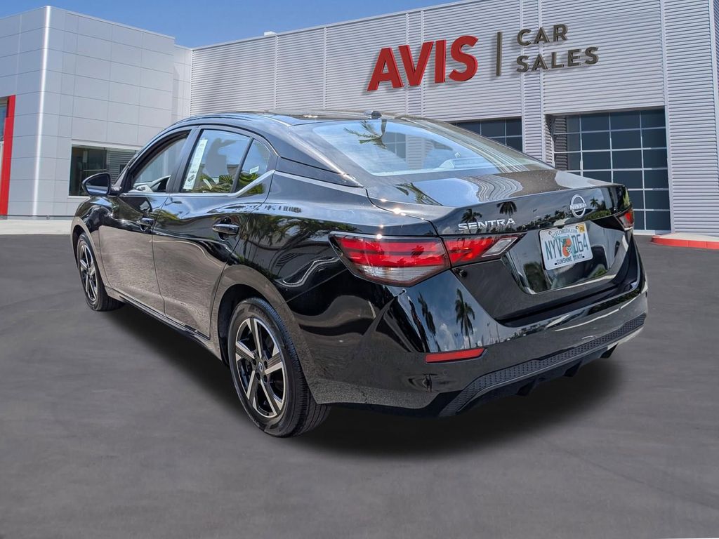 Thumbnail: 2025 Nissan Sentra - 10