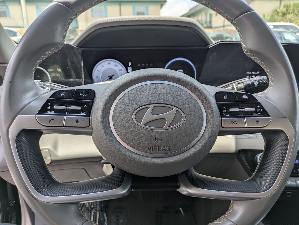 Thumbnail: 2025 Hyundai Elantra - 21