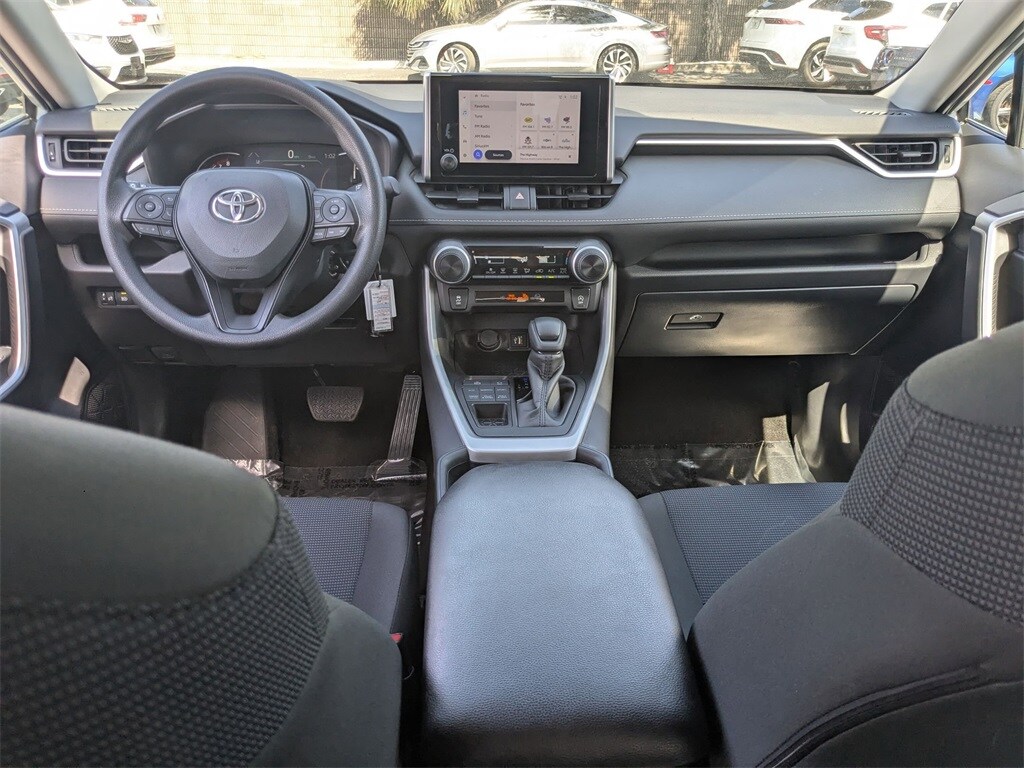 Thumbnail: 2025 Toyota RAV4 - 28