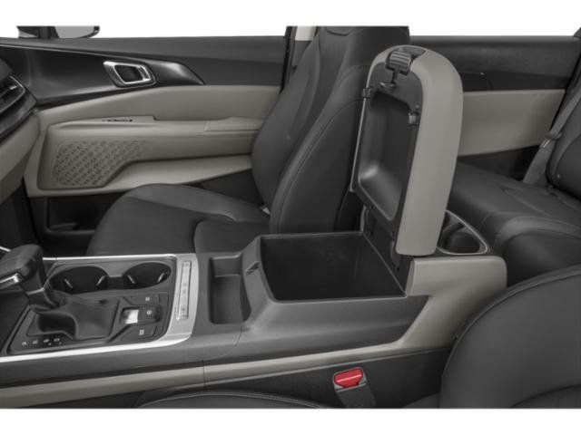 Thumbnail: 2025 Kia Carnival - 16