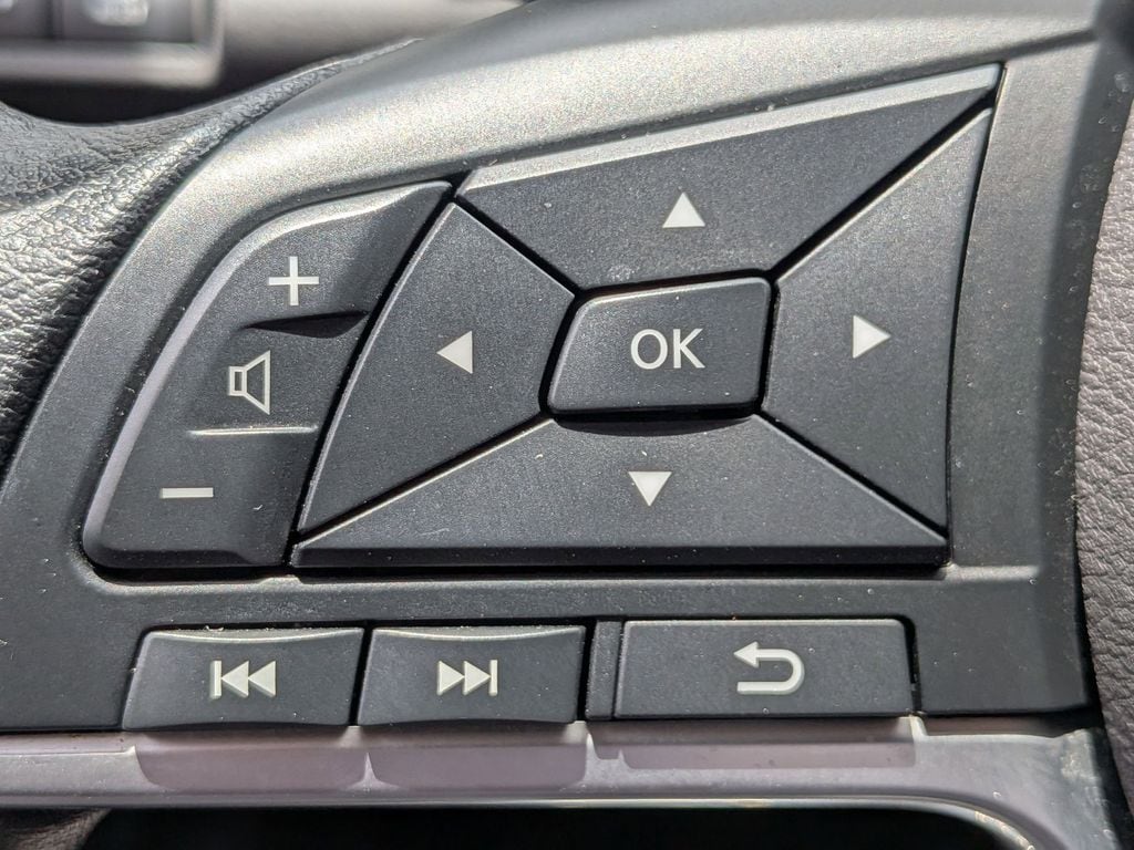 Thumbnail: 2025 Nissan Altima - 25