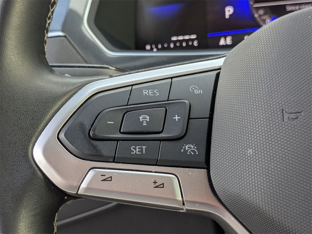 Thumbnail: 2024 Volkswagen Tiguan - 25