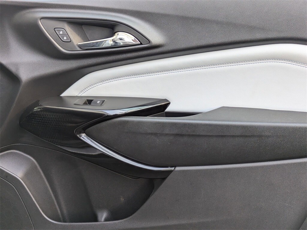 Thumbnail: 2025 Chevrolet Trax - 32