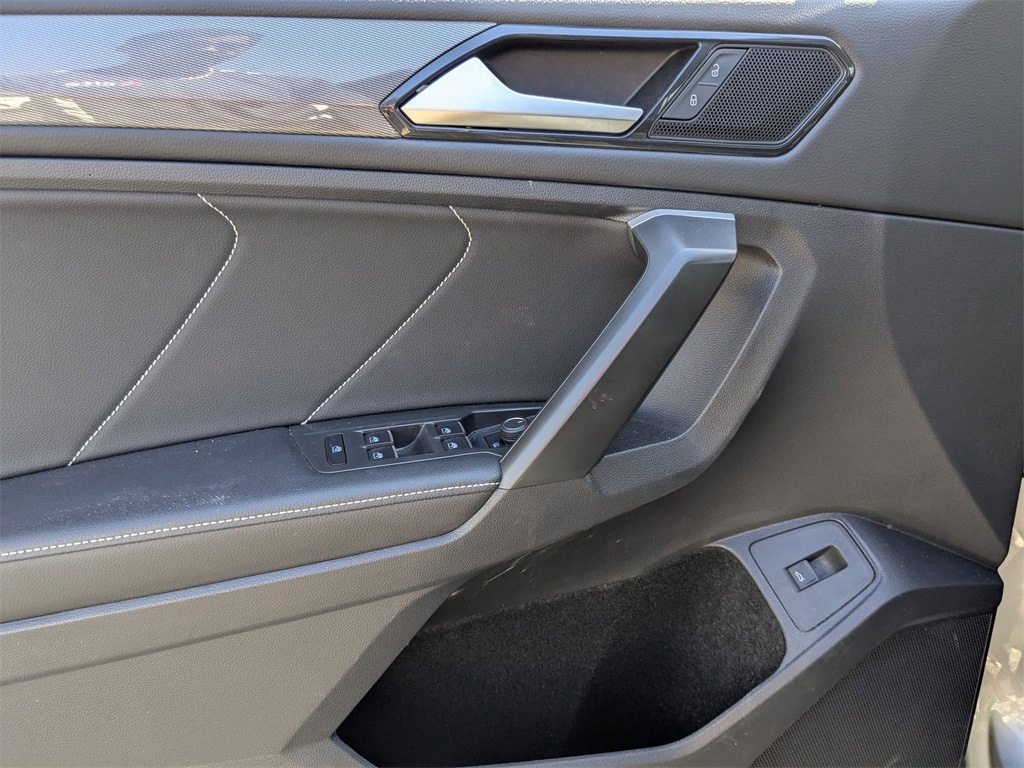 Thumbnail: 2024 Volkswagen Tiguan - 15