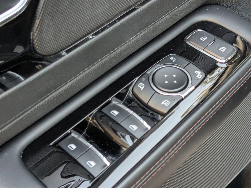 Thumbnail: 2023 Lincoln Aviator - 14