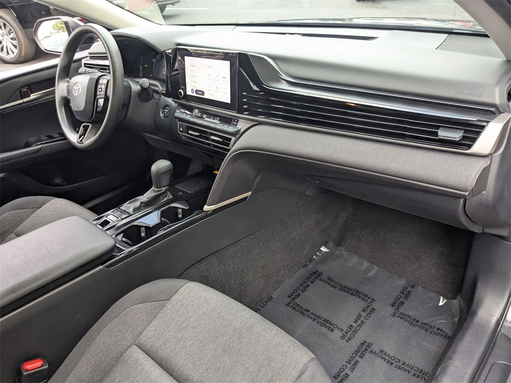 Thumbnail: 2025 Toyota Camry - 31