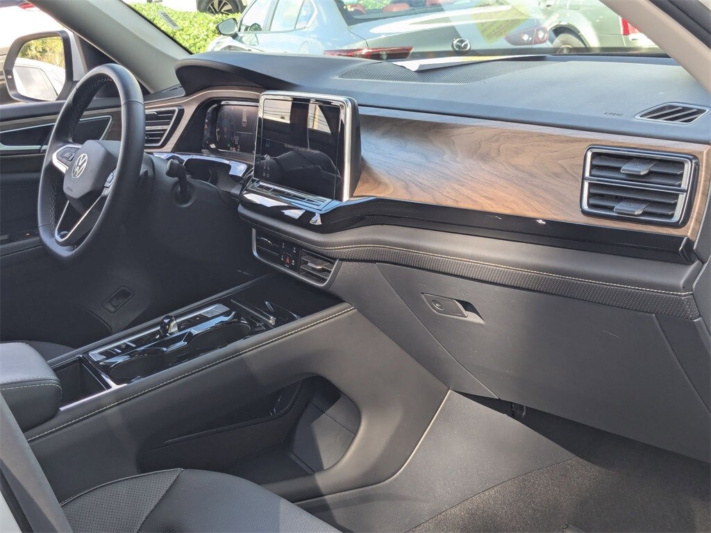 Thumbnail: 2025 Volkswagen Atlas - 29