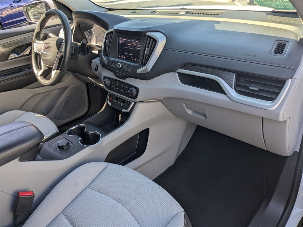 Thumbnail: 2024 GMC Terrain - 31