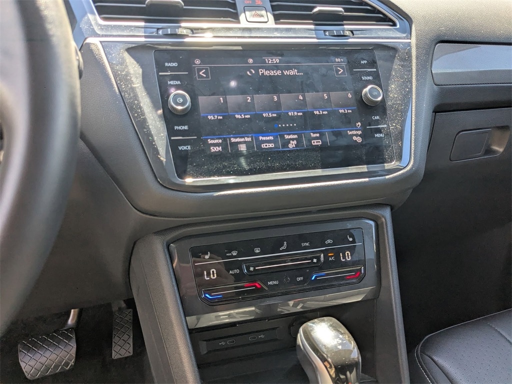 Thumbnail: 2024 Volkswagen Tiguan - 19