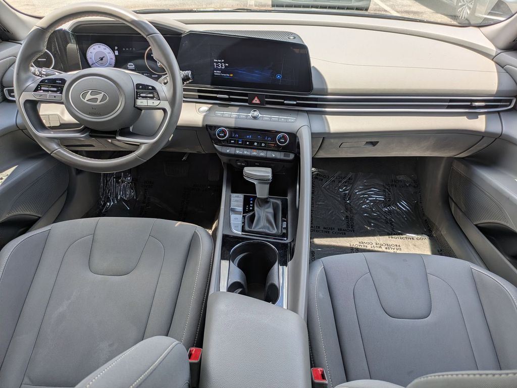 Thumbnail: 2025 Hyundai Elantra - 24