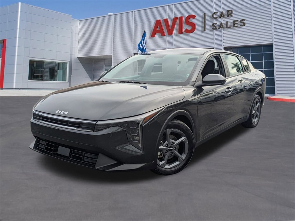 Thumbnail: 2025 Kia K4 - 1